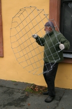 Nestunterlage mit gebogenen Ösen Nestunterlage mit gebogenen Ösen
